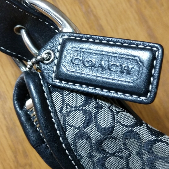 Coach Signature Buckle strap Purse - Picture 9 of 13